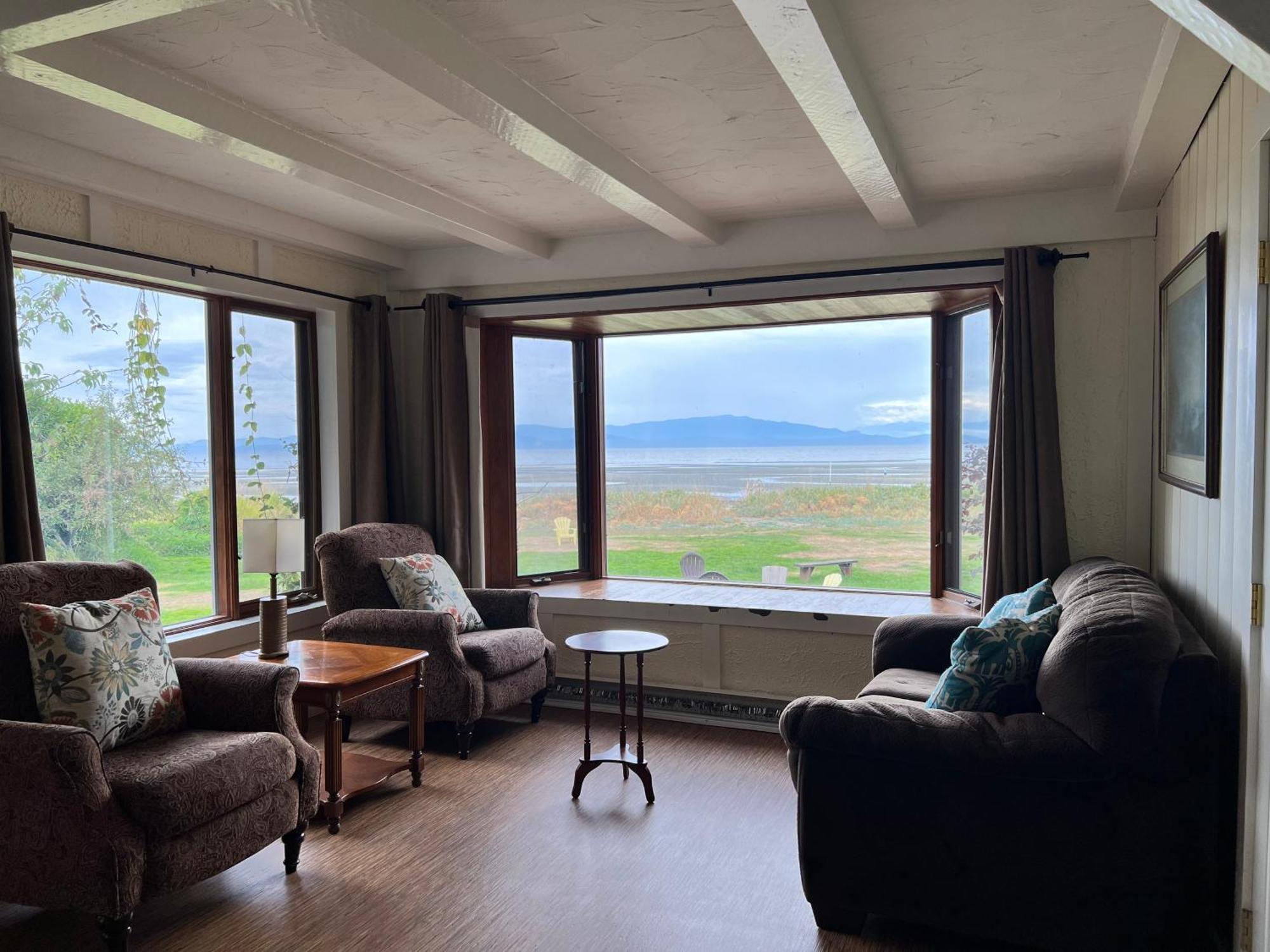 Sea Edge Motel Parksville Ngoại thất bức ảnh
